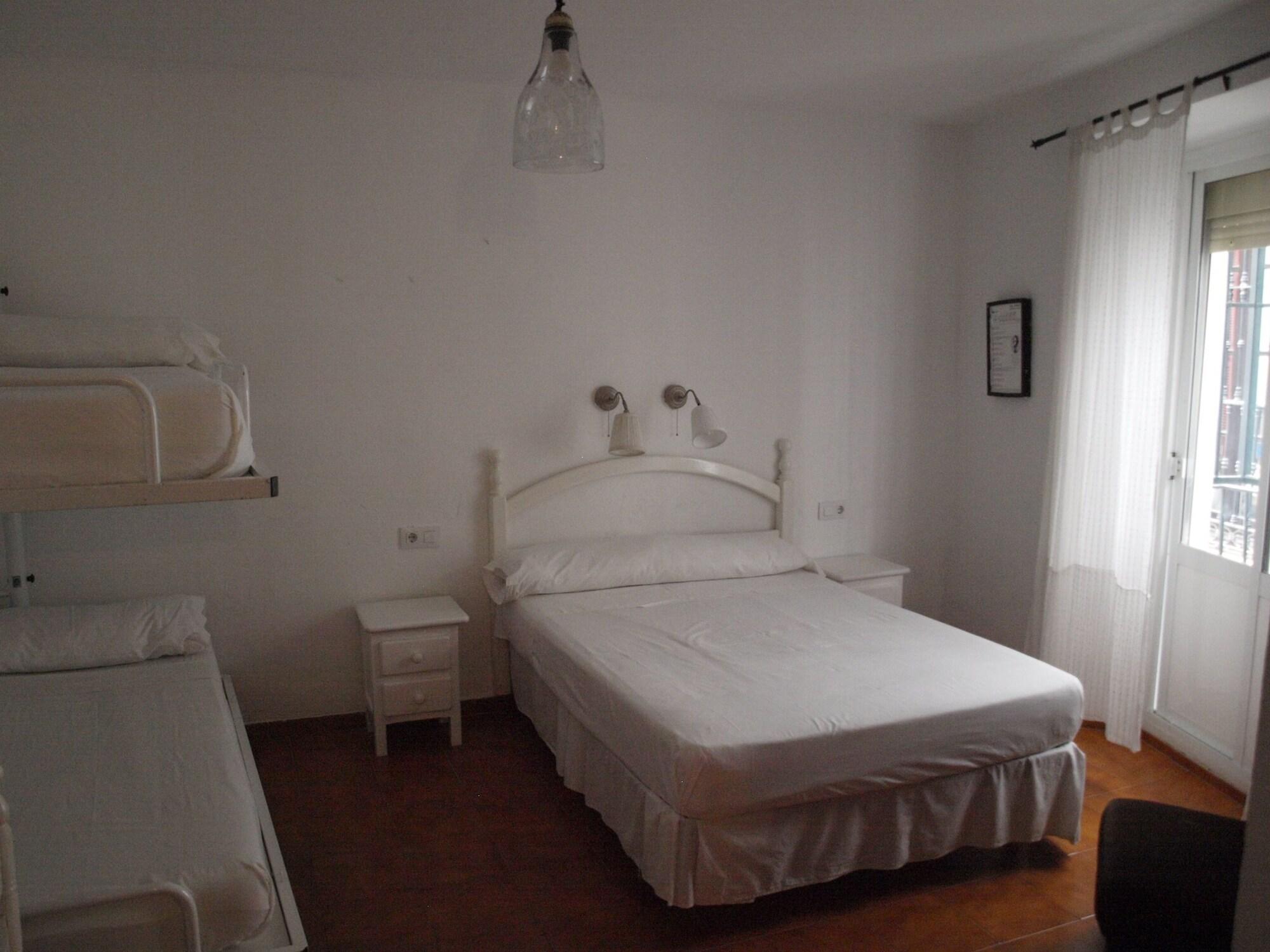 Hostal Arias Sevilla Kültér fotó